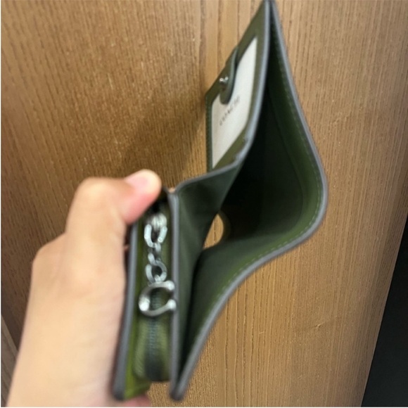 Coach Pebble Leather Snap Wallet #C2862 - Picture 8 of 9